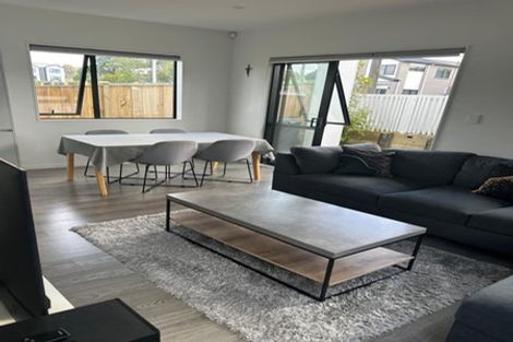 Photo of property in 20/12 Arney Road, Ranui, Auckland, 0612