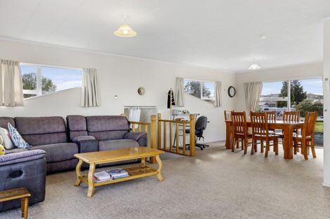 Photo of property in 116 Richmond Avenue, Richmond Heights, Taupo, 3330
