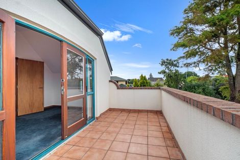 Photo of property in 3 Balcairn Place, Terrace End, Palmerston North, 4410