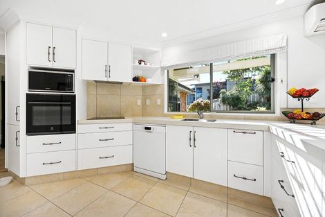 Photo of property in 18 Munro Place, Flagstaff, Hamilton, 3210