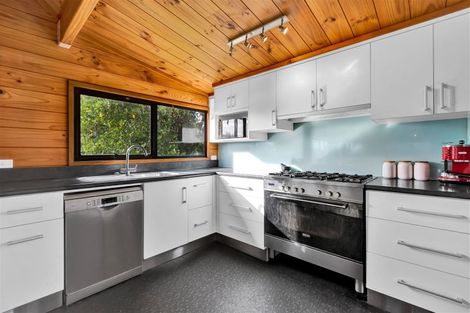 Photo of property in 11 Erica Place, Bell Block, New Plymouth, 4312