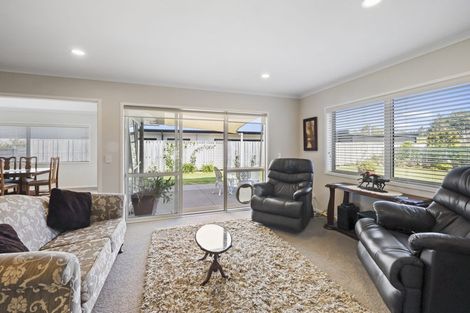 Photo of property in 7 Ryder Drive, Waiwhakaiho, New Plymouth, 4312