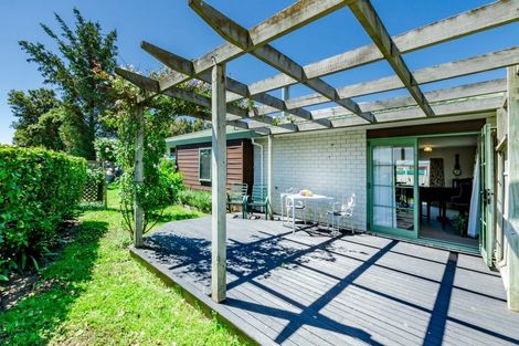Photo of property in 7 Tobys Way, Waikanae Beach, Waikanae, 5036
