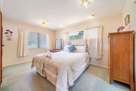 Photo of property in 2 Glenrae Grove, Silverstream, Upper Hutt, 5019