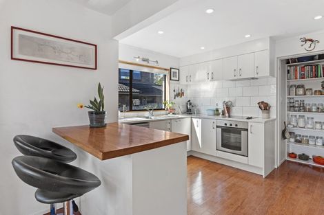 Photo of property in 1/17 Manuwai Road, Torbay, Auckland, 0630