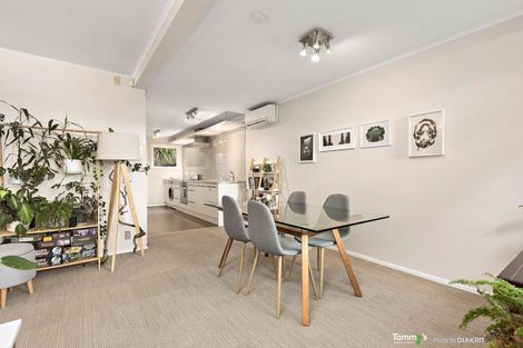 Photo of property in 81 Townsend Road, Miramar, Wellington, 6022