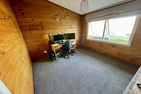 Photo of property in 14a Seddon Street, Wallaceville, Upper Hutt, 5018