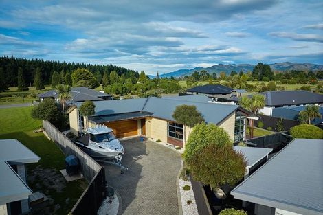 Photo of property in 11 Mcrae Gardens, Kaikoura Flat, Kaikoura, 7371