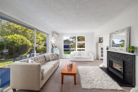 Photo of property in 32 Rossiter Avenue, Redwood, Christchurch, 8051