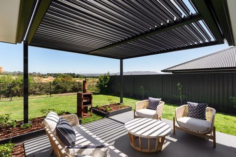 Photo of property in 25 Pioneer Crescent, Omokoroa, 3114