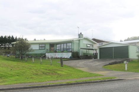 Photo of property in 115 King Street, Hikurangi, 0114