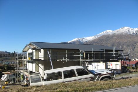 Photo of property in 2 Lindmore Lane, Lower Shotover, Queenstown, 9371