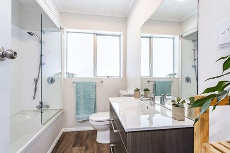 Photo of property in 1 Baltimore Crescent, Totara Park, Upper Hutt, 5018