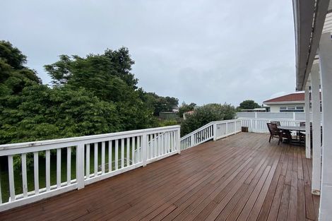 Photo of property in 25 Gilbert Street, New Plymouth, 4310