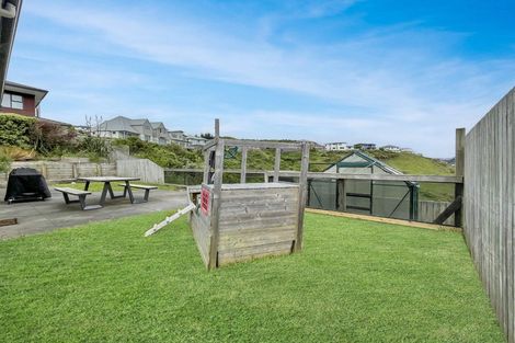 Photo of property in 74 Amesbury Drive, Churton Park, Wellington, 6037