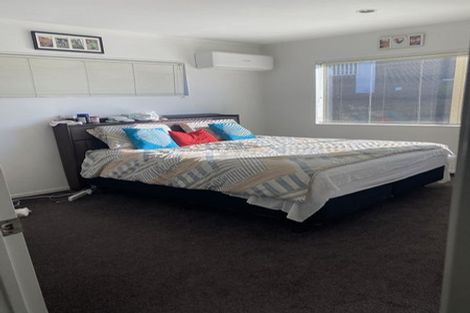 Photo of property in 15 Carlas Way, Ranui, Auckland, 0612