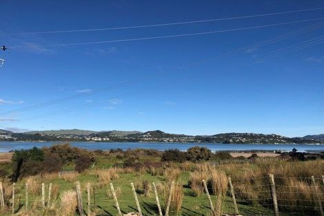 Photo of property in 243 Grays Road, Pauatahanui, Porirua, 5381