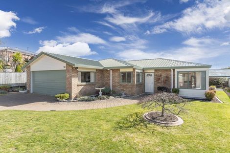 Photo of property in 76 Birch Street, Hilltop, Taupo, 3330