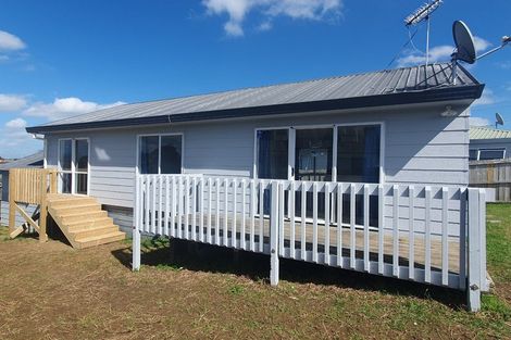 Photo of property in 1/43 Solveig Place, Randwick Park, Auckland, 2105