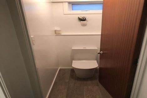 Photo of property in 136 Godley Road, Green Bay, Auckland, 0604