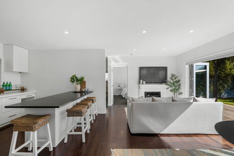 Photo of property in 1/14 Whitfield Street, Sumner, Christchurch, 8081