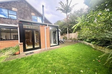 Photo of property in 2/12 Bay Road, Saint Heliers, Auckland, 1071