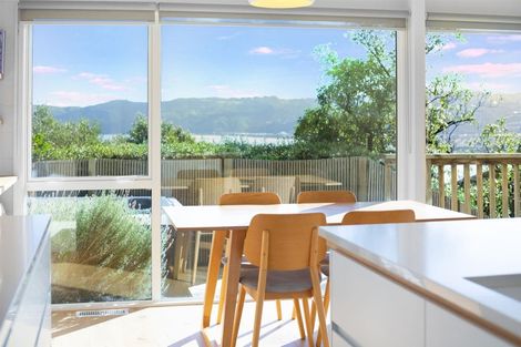 Photo of property in 53 Howard Road, Point Howard, Lower Hutt, 5013