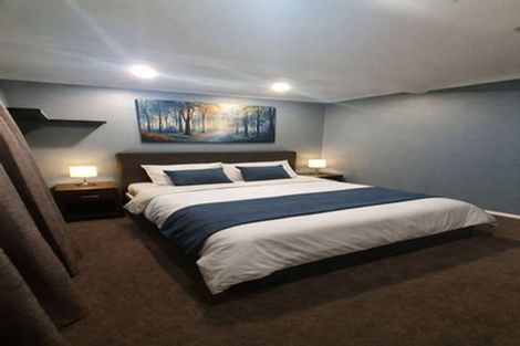 Photo of property in 36 De Luen Avenue, Tindalls Beach, Whangaparaoa, 0930