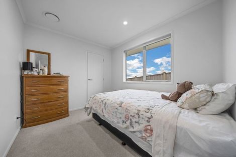 Photo of property in 16 Mark Ball Drive, Pokeno, 2402