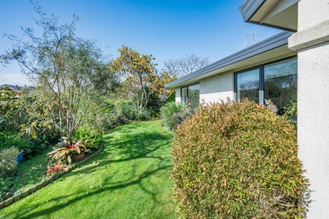 Photo of property in 2 Charnwood Grove, Waikanae, 5036