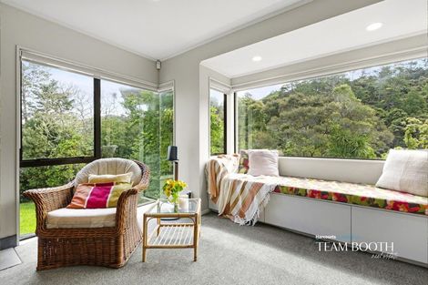 Photo of property in 126 Lynn Road, Bayview, Auckland, 0629