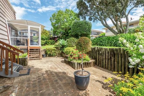 Photo of property in 2/11 Imogene Way, Half Moon Bay, Auckland, 2012