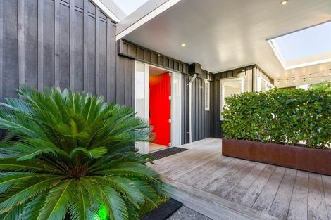 Photo of property in 14 The Anchorage, Sunnyhills, Auckland, 2010