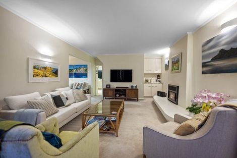 Photo of property in 13 Cameron Street, Takapuna, Auckland, 0622