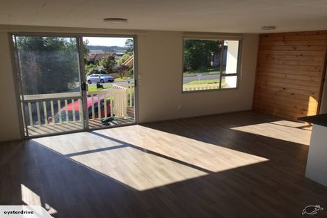 Photo of property in 7 Grenadine Place, Unsworth Heights, Auckland, 0632