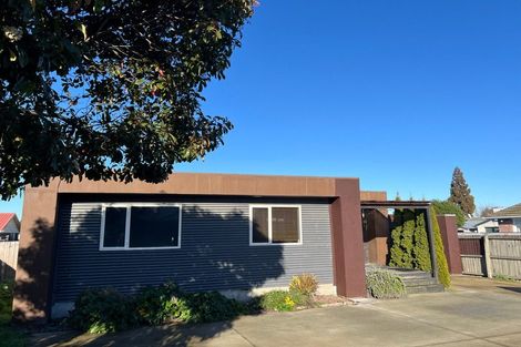 Photo of property in 325 Main South Road, Hornby, Christchurch, 8042