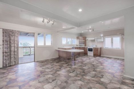 Photo of property in 161 Blockhouse Bay Road, Avondale, Auckland, 0600