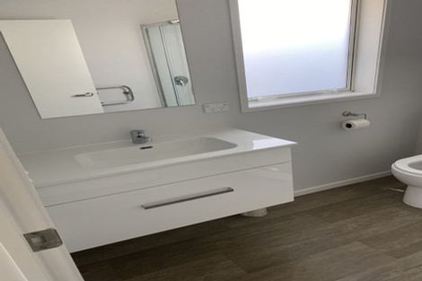 Photo of property in 28f Paritutu Road, Spotswood, New Plymouth, 4310