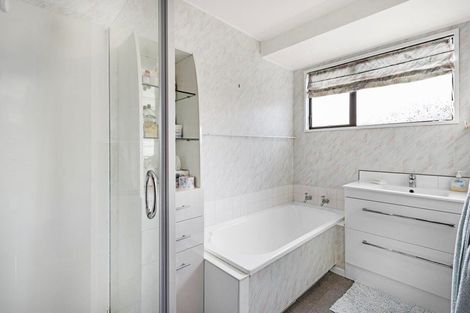 Photo of property in 48 Coopers Road, Dallington, Christchurch, 8061