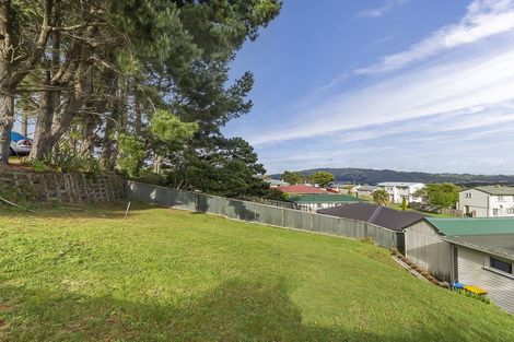 Photo of property in 74 Arahura Crescent, Waitangirua, Porirua, 5024