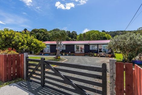 Photo of property in 562 Leigh Road, Whangateau, Warkworth, 0985