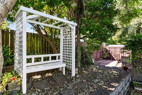 Photo of property in 1 Kelvyn Grove, Hillpark, Auckland, 2102