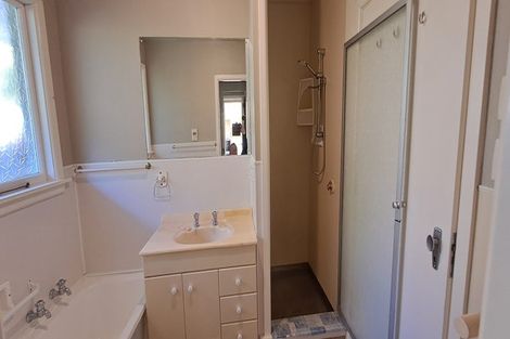 Photo of property in 36 Landsdowne Terrace, Cashmere, Christchurch, 8022