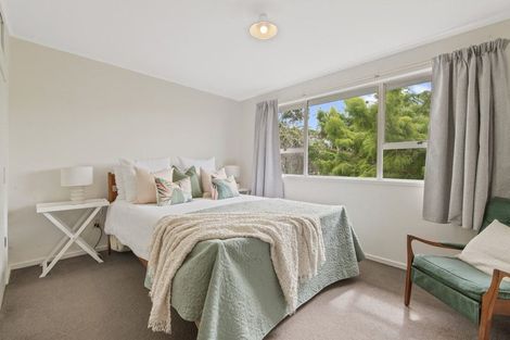 Photo of property in 94 Salamanca Road, Sunnynook, Auckland, 0620