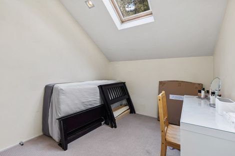 Photo of property in 209 Laingholm Drive, Laingholm, Auckland, 0604