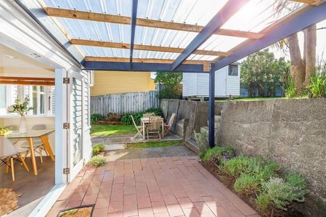 Photo of property in 17 Lonsdale Crescent, Rongotai, Wellington, 6022
