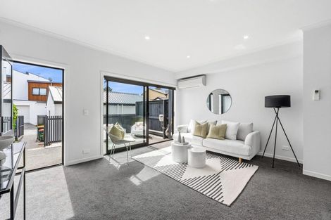 Photo of property in 10 Alexander Willis Crescent, Hobsonville, Auckland, 0616