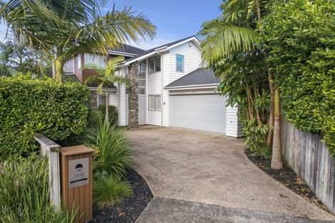 Photo of property in 284e Schnapper Rock Road, Schnapper Rock, Auckland, 0632