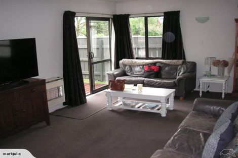 Photo of property in 27 Ihle Street, Terrace End, Palmerston North, 4410