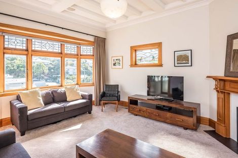 Photo of property in 2a Dawson Street, Berhampore, Wellington, 6023